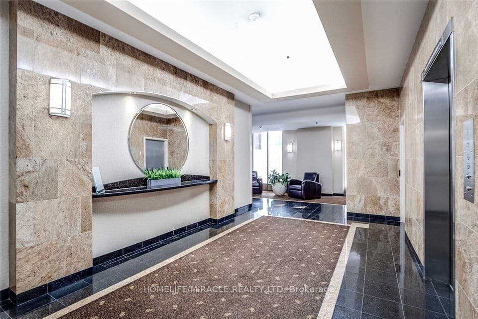 95 Lombard Street 605, Toronto, ON M5C 2V3 – photo 3