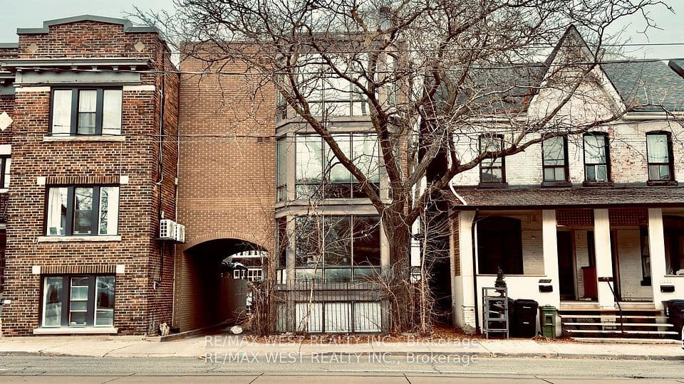 1061 Bathurst Street, Toronto, ON M5R 3G8 – main photo