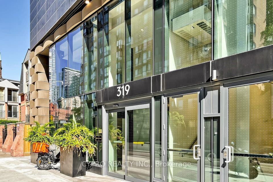 319 JARVIS Street 3802, Toronto, ON M5B 0C8 – photo 2