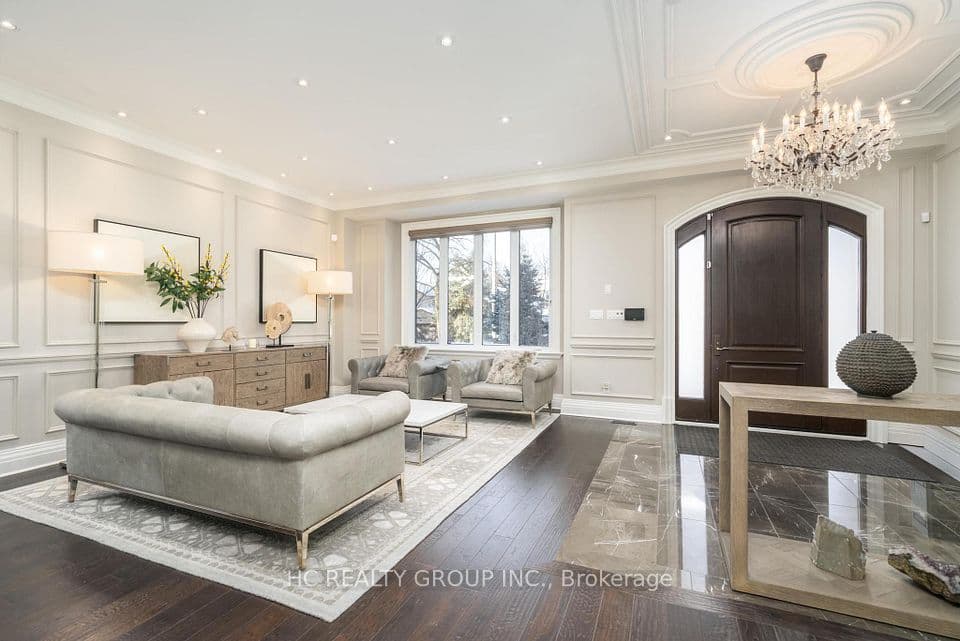 11 Chipstead Road, Toronto, ON M3B 3E5 – photo 3