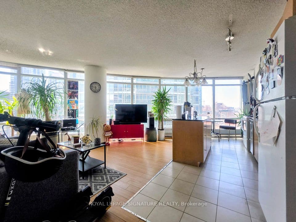 373 Front Street W 1703, Toronto, ON M5V 3R7 – photo 3