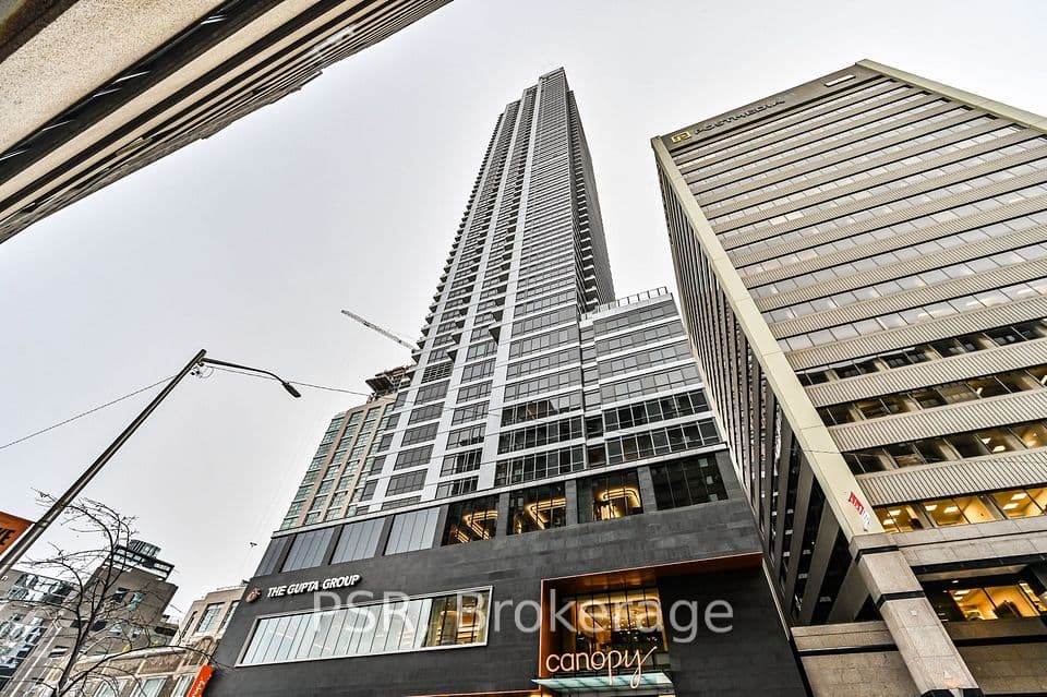 395 Bloor Street E 4409, Toronto, ON M4W 0B4 – main photo