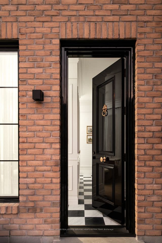 23 Lippincott Street, Toronto, ON M5T 2R4 – photo 3
