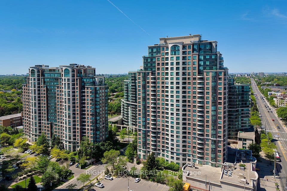 7 Lorraine Drive 210, Toronto, ON M2N 7H2 – main photo