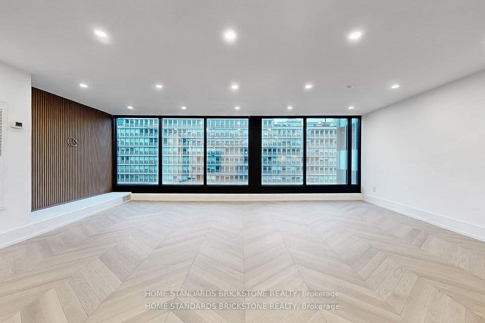 110 Bloor Street W 1009, Toronto, ON M5S 2W7 – photo 3