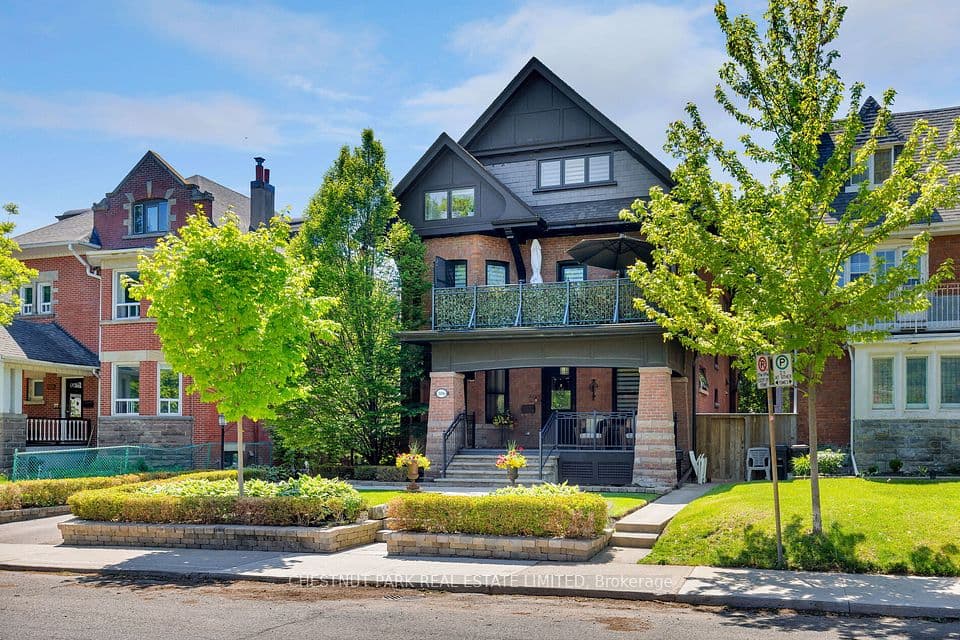 386 Palmerston Boulevard, Toronto, ON M6G 2N6 – photo 2