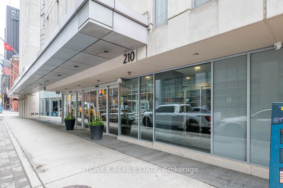 210 Victoria Street 2113, Toronto, ON M5B 2R3 – photo 3