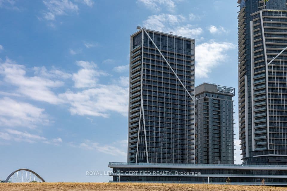 30 Ordnance Street 1112, Toronto, ON M6K 0C9 – main photo