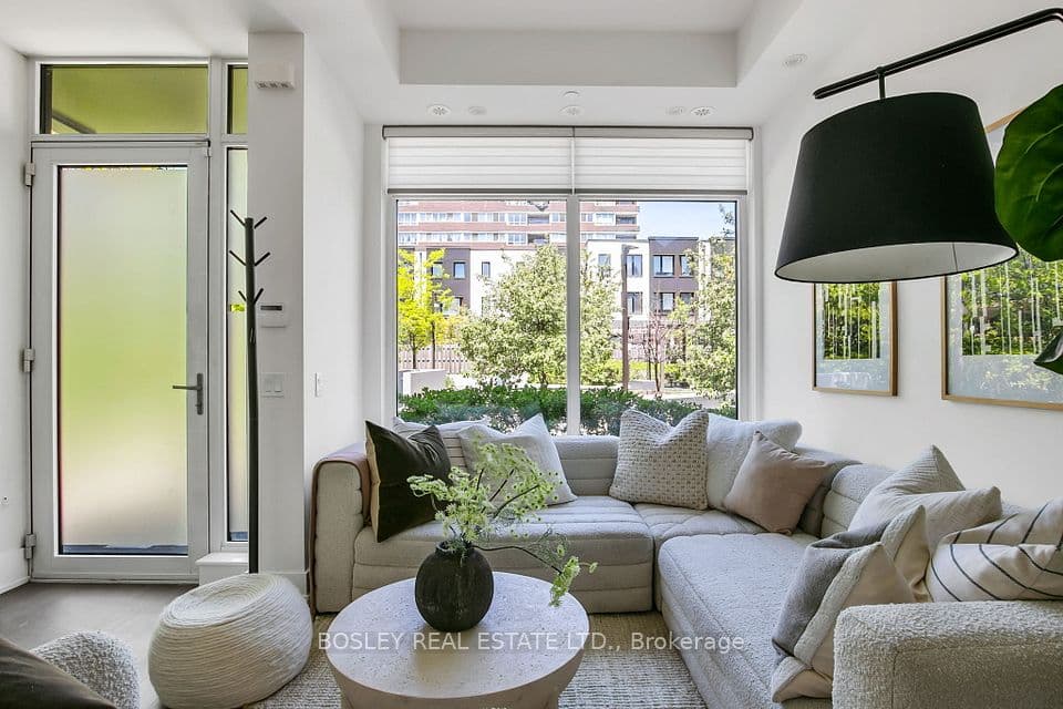 51 Paul Lane Gardens TH05, Toronto, ON M5T 2H6 – photo 3