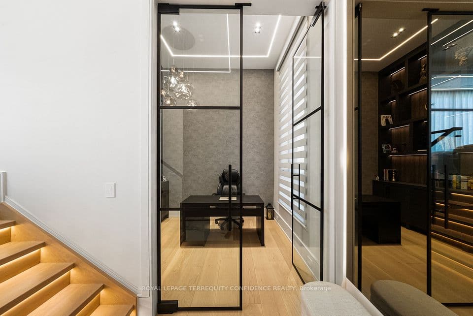 35 Nipigon Avenue, Toronto, ON M2M 2V7 – photo 2