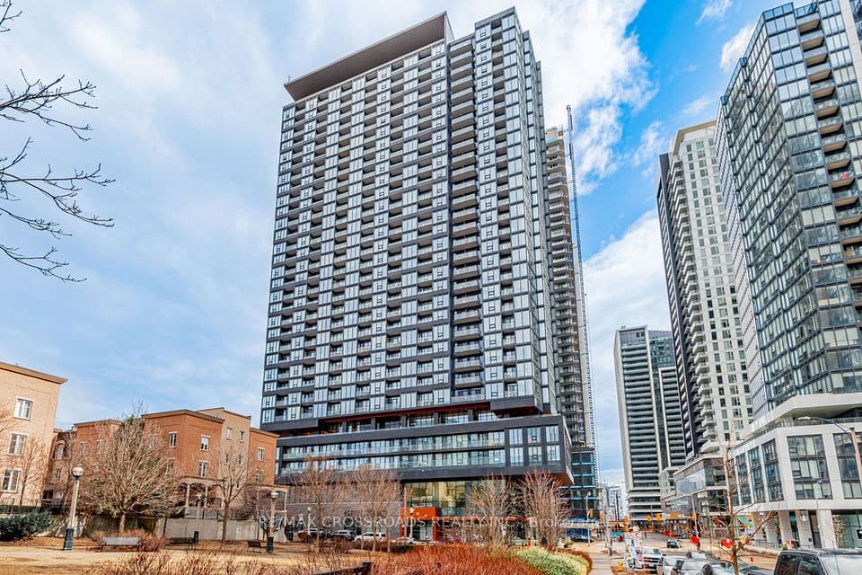 19 Western Battery Road 3222, Toronto, ON M6K 3S4 – main photo