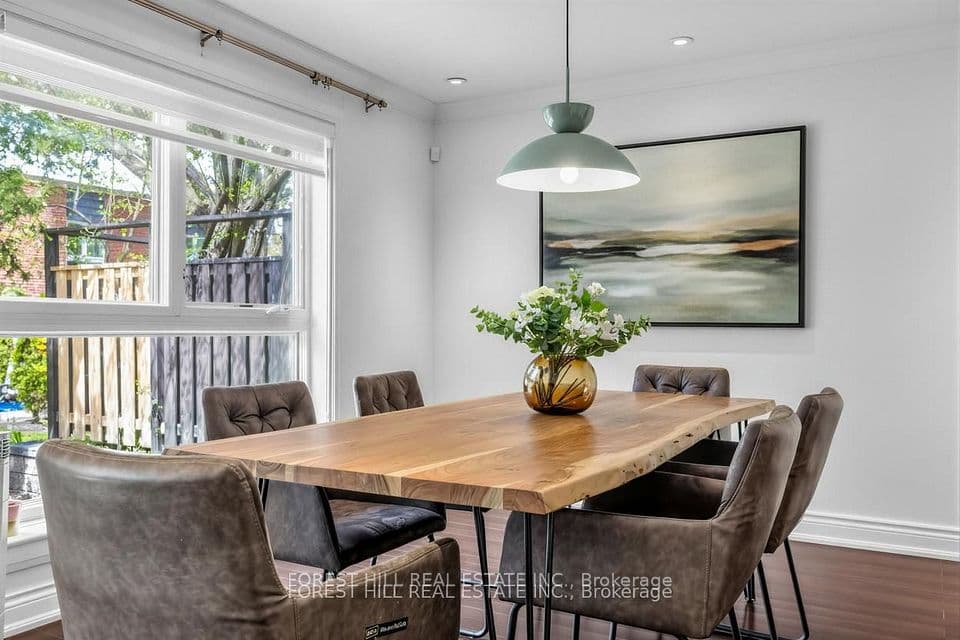 40 Snowshoe Mill Way, Toronto, ON M2L 1T5 – main photo