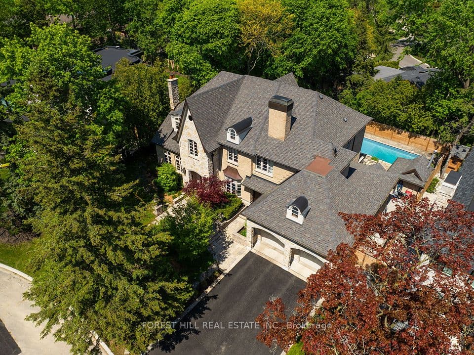 14 Denewood Crescent, Toronto, ON M3B 1M5 – photo 3