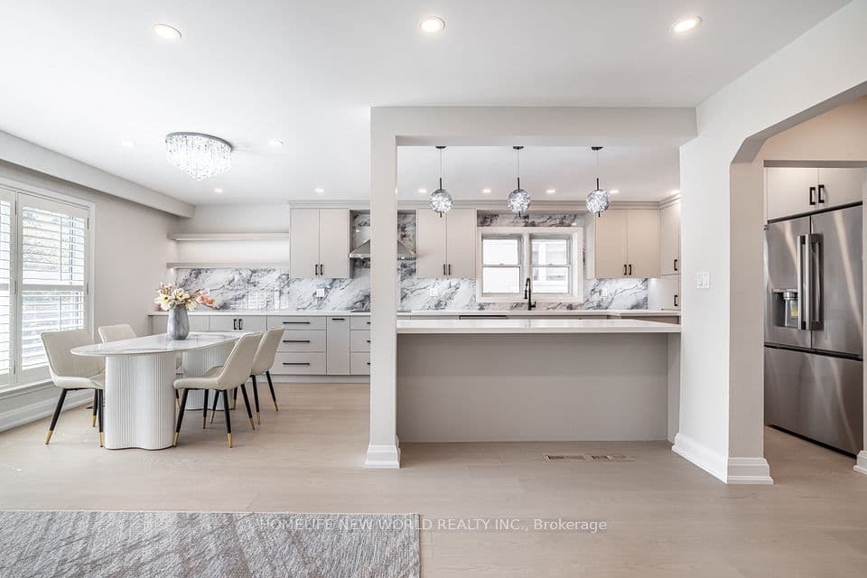 192 Combe Avenue, Toronto, ON M3H 4K5 – photo 3