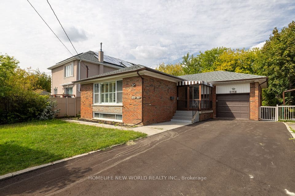 192 Combe Avenue, Toronto, ON M3H 4K5 – photo 2