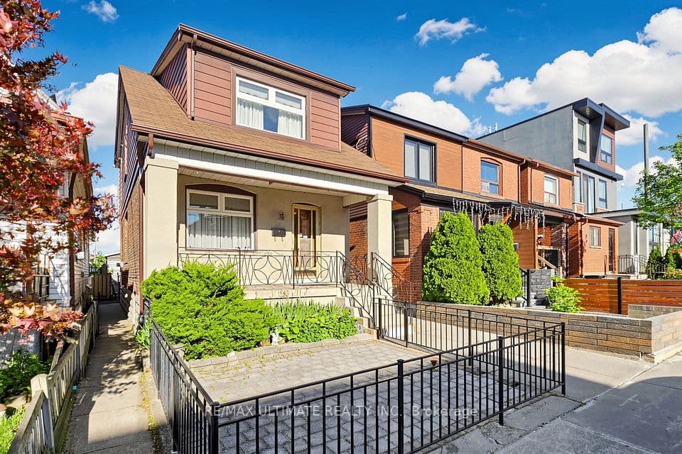 494 Oakwood Avenue W, Toronto, ON M6E 2W7 – photo 2