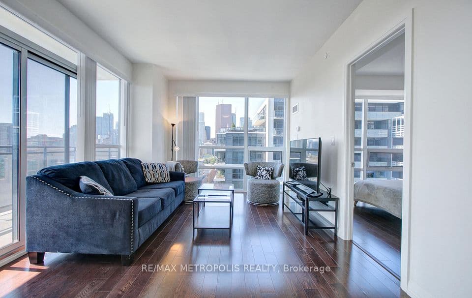 460 Adelaide Street E 2015, Toronto, ON M5A 0E7 – photo 2