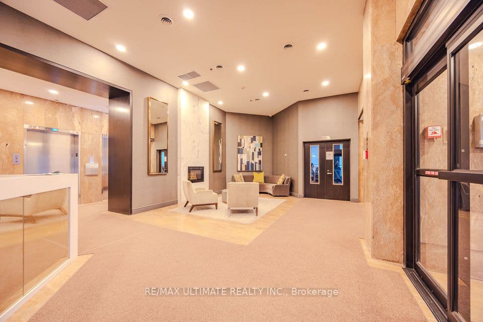 240 Heath Street W 201, Toronto, ON M5P 3L5 – photo 3