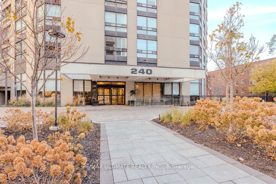 240 Heath Street W 201, Toronto, ON M5P 3L5 – main photo