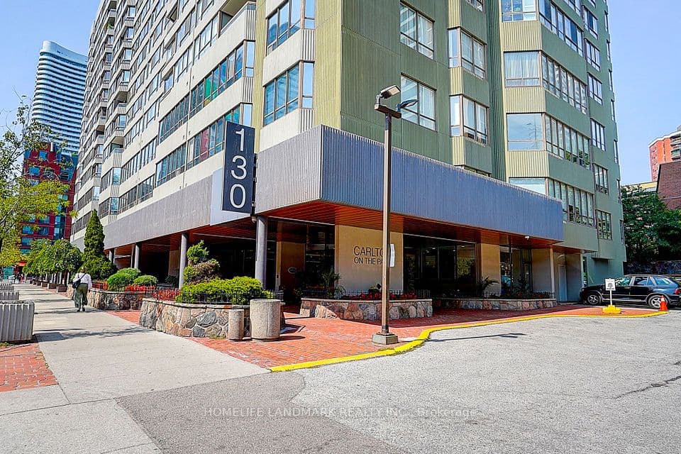 130 Carlton Street 503, Toronto, ON M5A 4K3 – main photo