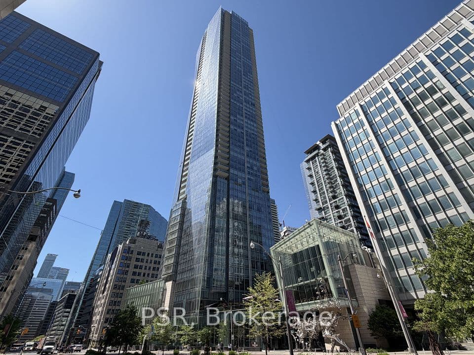 180 University Avenue 5003, Toronto, ON M5H 0A2 – main photo