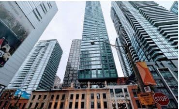 327 King Street W 703, Toronto, ON M5V 0W7 – photo 3