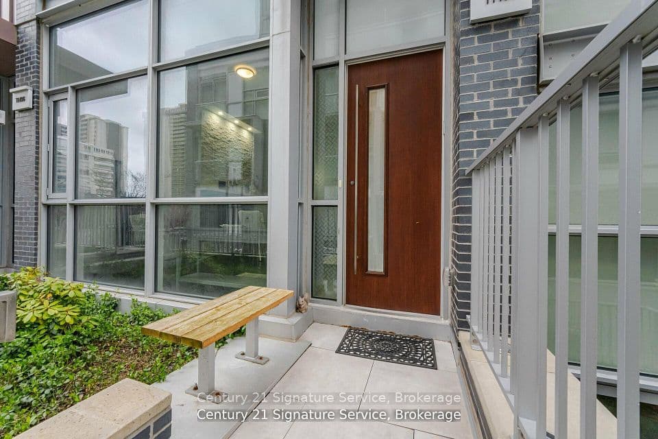 101 Erskine Avenue TH05, Toronto, ON M4P 0C5 – main photo