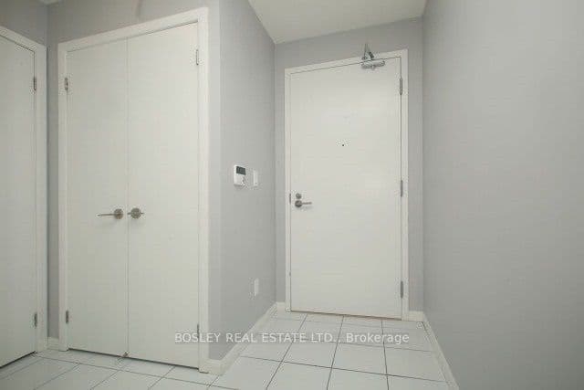 209 Fort York Boulevard 468, Toronto, ON M5V 4A1 – photo 2