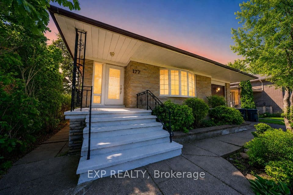 177 Overbrook Place, Toronto, ON M3H 4R2 – photo 2