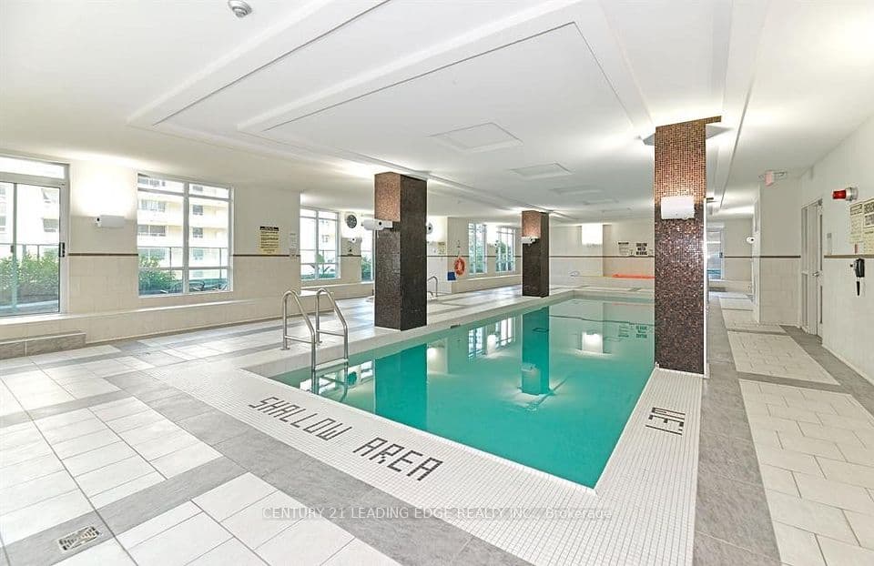 212 Eglinton Avenue E 1012, Toronto, ON M4P 0A3 – photo 3