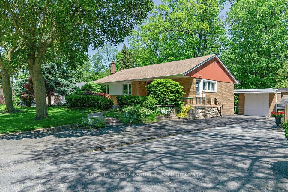 69 Greenland Road, Toronto, ON M3C 1N4 – photo 2
