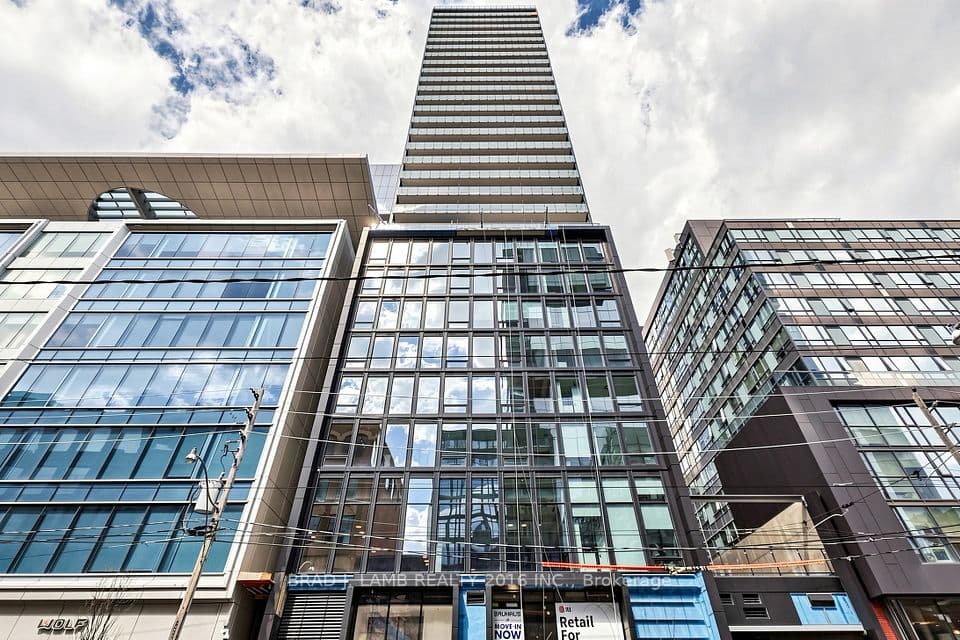 284 King Street E 701, Toronto, ON M5A 1K4 – main photo
