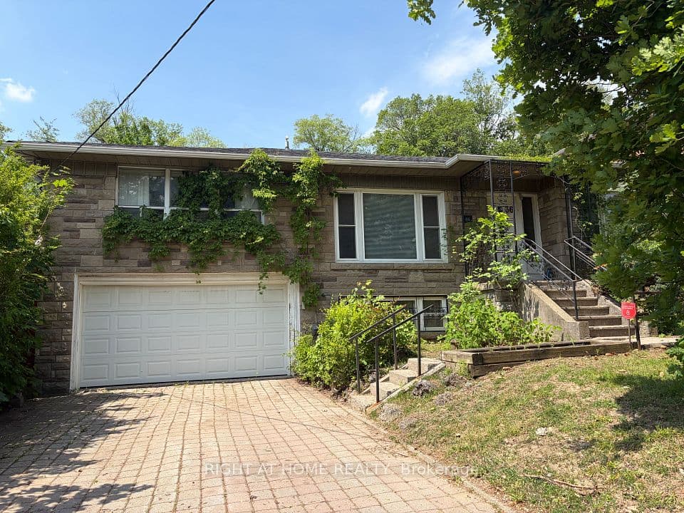 36 Forest Wood, Toronto, ON M5N 2V9 – main photo