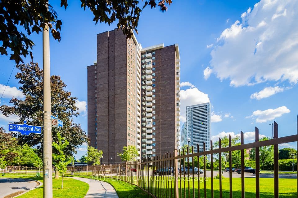 5 Old Sheppard Avenue 1003, Toronto, ON M2J 4K3 – main photo
