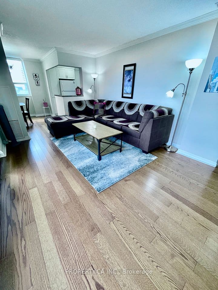 5 Old Sheppard Avenue 1003, Toronto, ON M2J 4K3 – photo 3