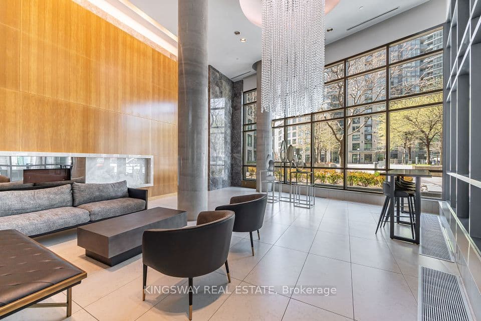 215 FORT YORK Boulevard 3211, Toronto, ON M5V 4A1 – photo 3