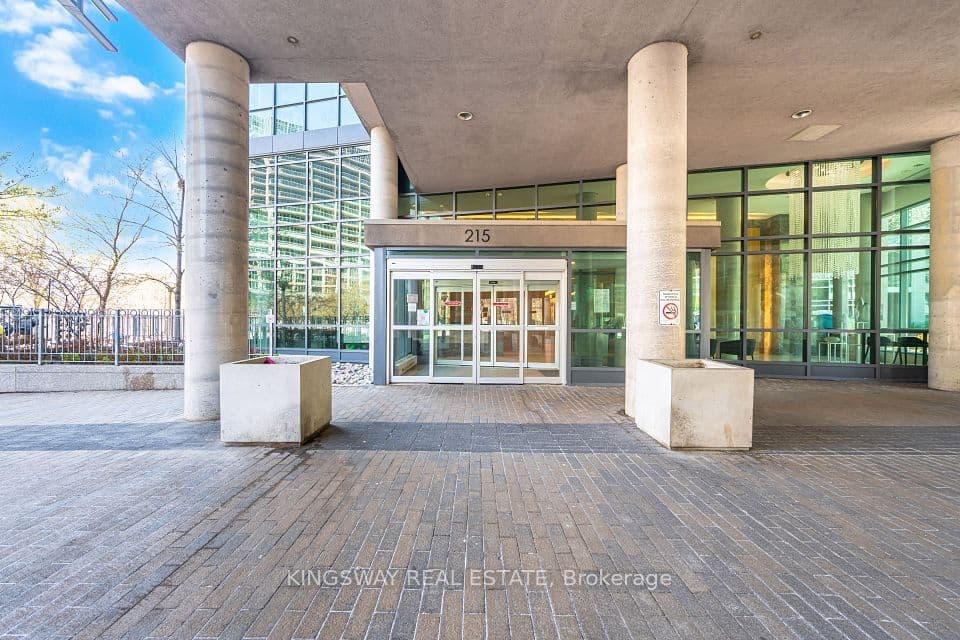 215 FORT YORK Boulevard 3211, Toronto, ON M5V 4A1 – photo 2