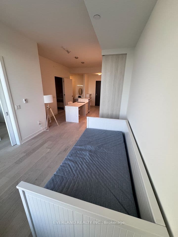 11 Yorkville Avenue 4803, Toronto, ON M4W 1L2 – photo 2