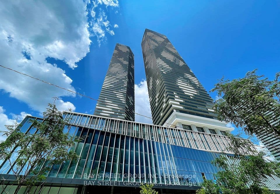 138 Downes Street 806, Toronto, ON M5E 0E4 – main photo