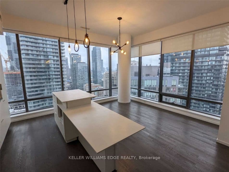5 St. Joseph Street 2605, Toronto, ON M4Y 1J6 – photo 2