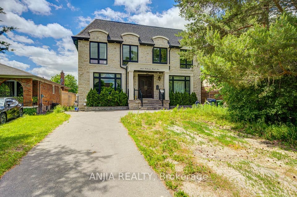 2652 Victoria Park Avenue, Toronto, ON M2J 4A6 – main photo