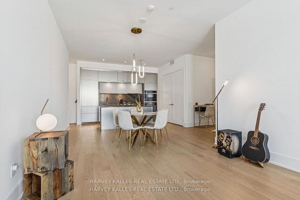 155 Merchants' Wharf Avenue 701, Toronto, ON M5A 0Y4 – photo 2