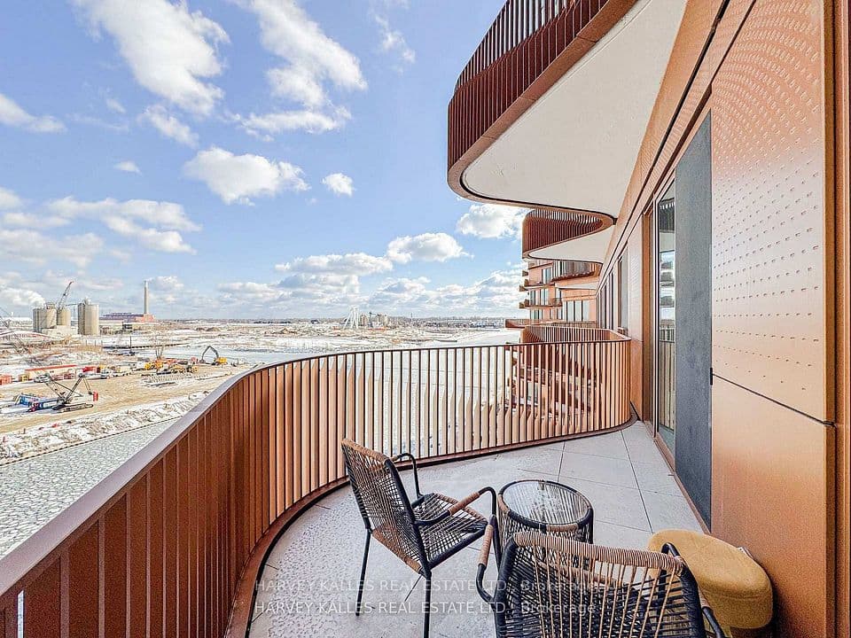 155 Merchants' Wharf Avenue 701, Toronto, ON M5A 0Y4 – main photo