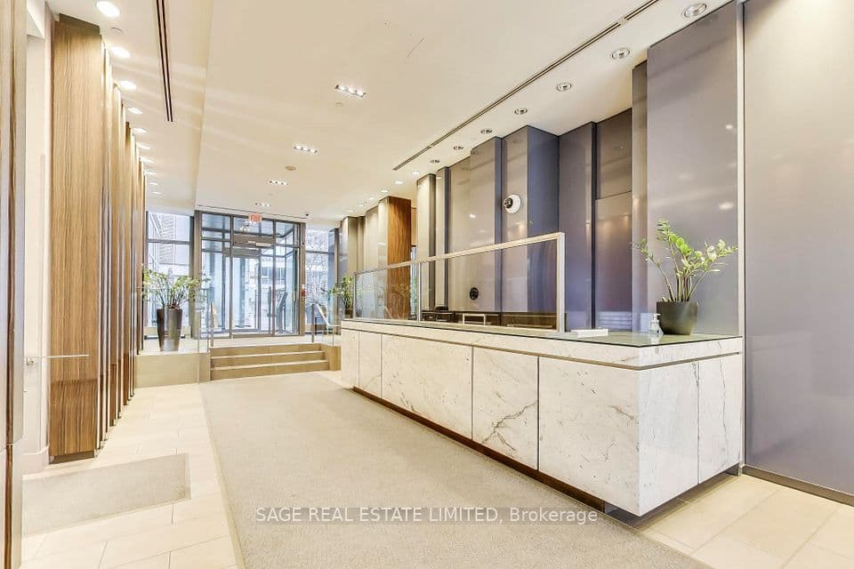 33 Lombard Street 4004, Toronto, ON M5C 3H8 – photo 3