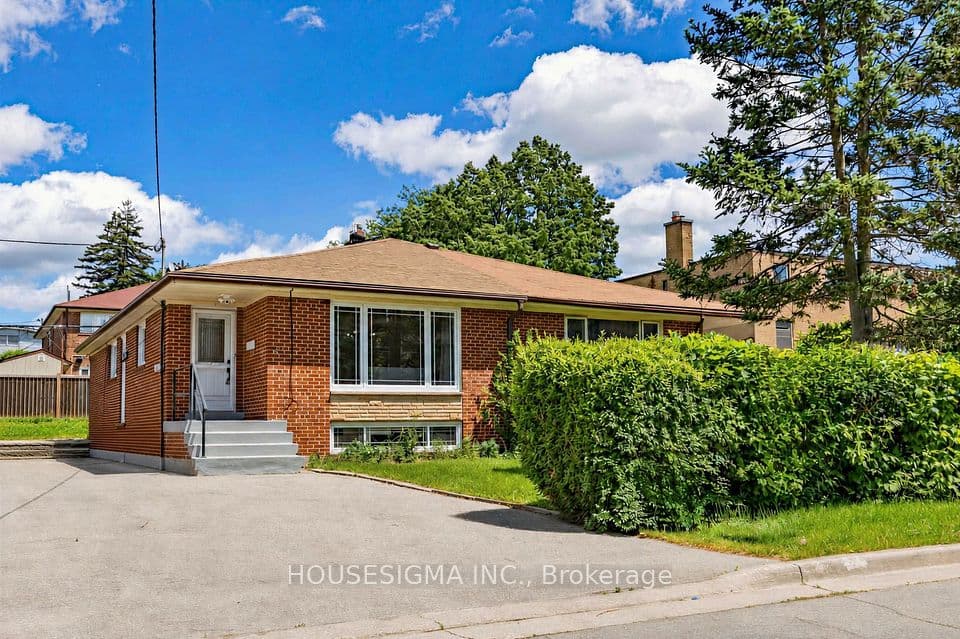 51 Tisdale Avenue, Toronto, ON M4A 1Y6 – main photo