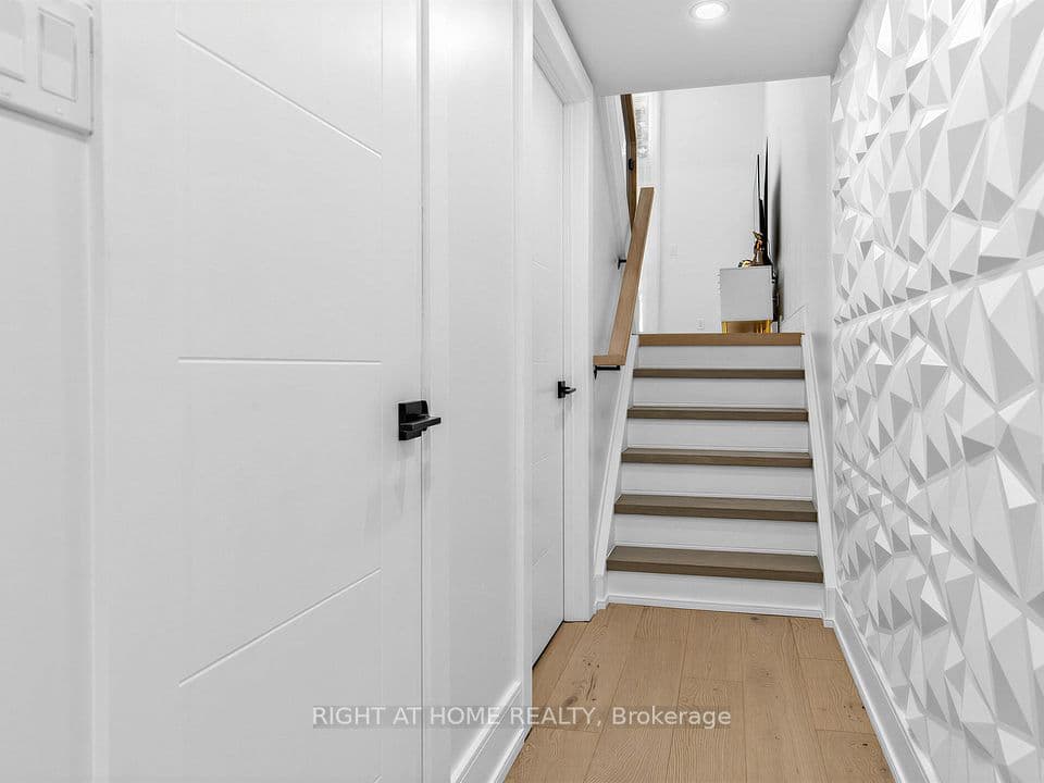 100 Jenny Wrenway, Toronto, ON M2H 2Z2 – photo 3