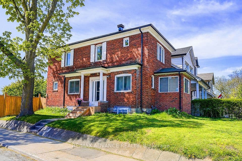 33 Castlefield Avenue, Toronto, ON M4R 1G5 – main photo