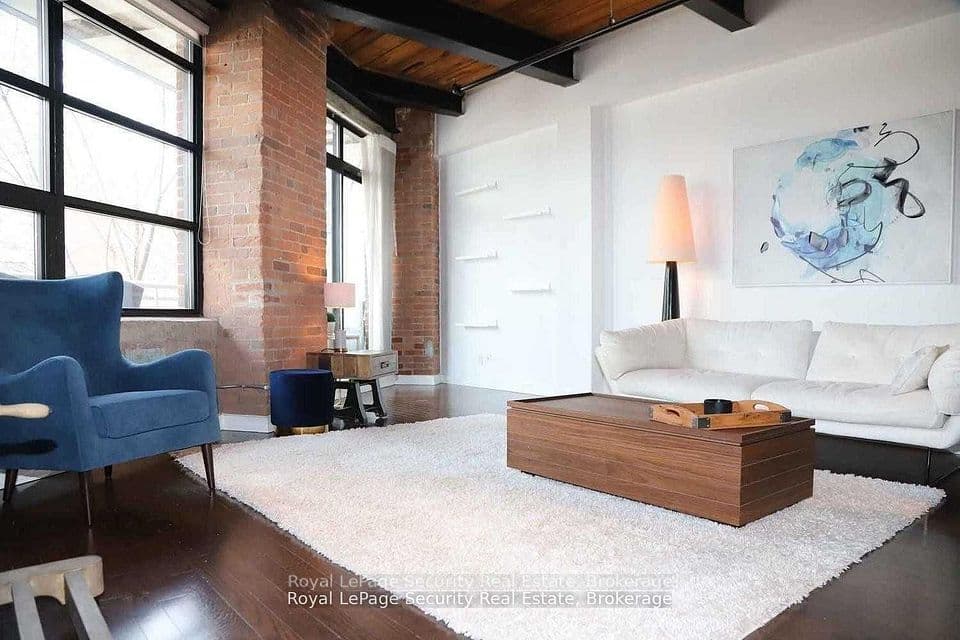 43 Hanna Avenue 208, Toronto, ON M6K 1X1 – photo 3