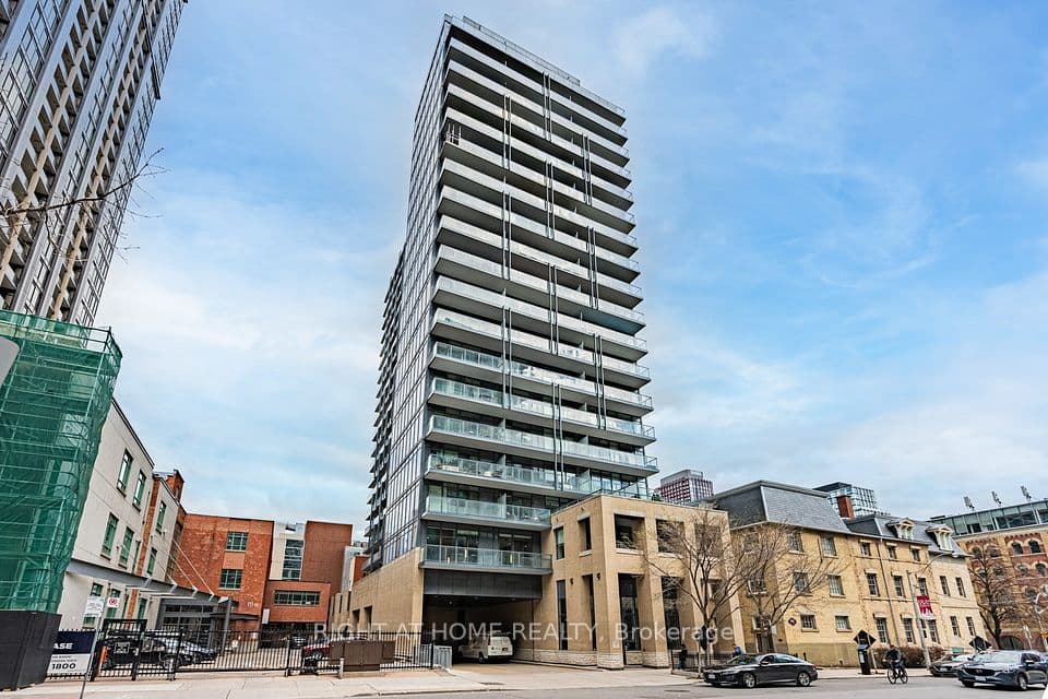 105 George Street 312, Toronto, ON M5A 0L4 – main photo