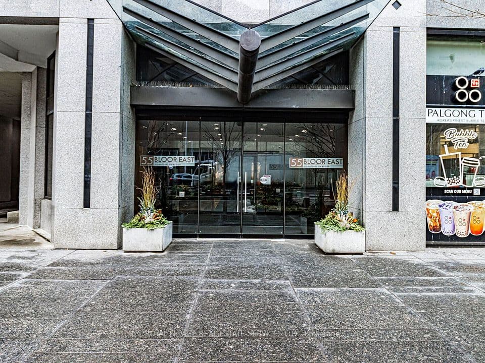 55 Bloor Street E 802, Toronto, ON M4W 3W6 – photo 2